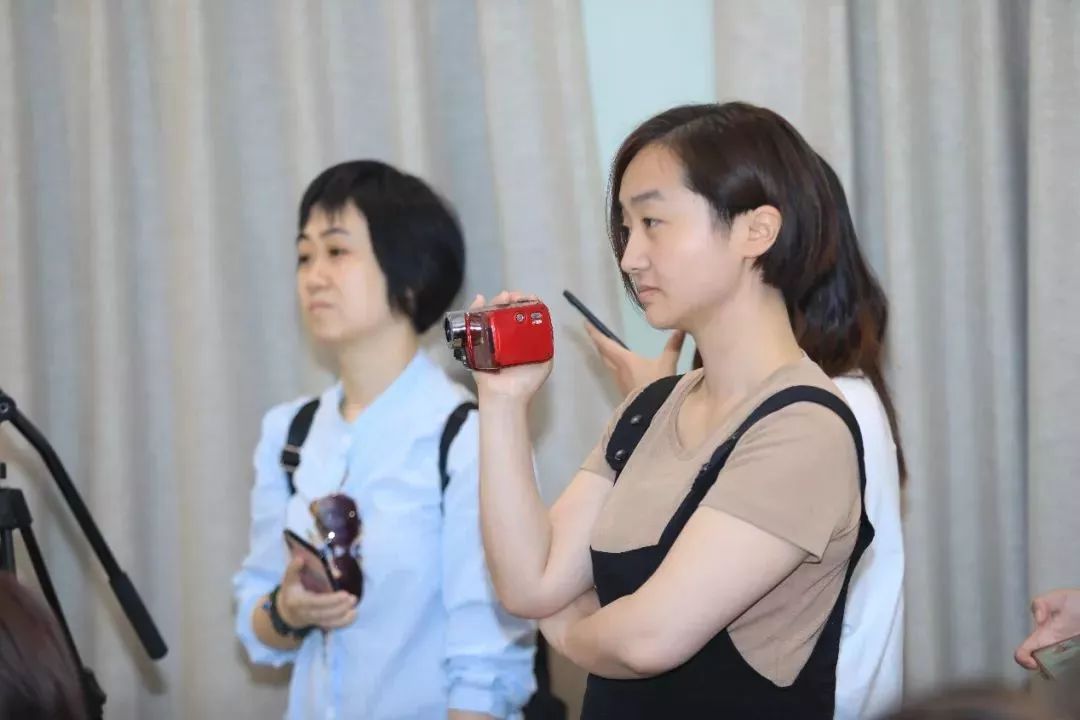 亚洲中文字幕无码人妻久久在线观看，高清中文字幕人妻视频，无码人妻久久精品资源