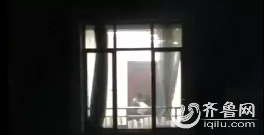 情侣大尺度激情做爱视频浜火热上线，高清无码真实拍摄，情侣激情缠绵瞬间全记录