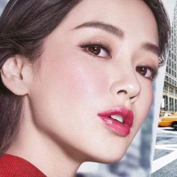 日本色妹妹的时尚穿搭，魅力妆容，甜美生活指南