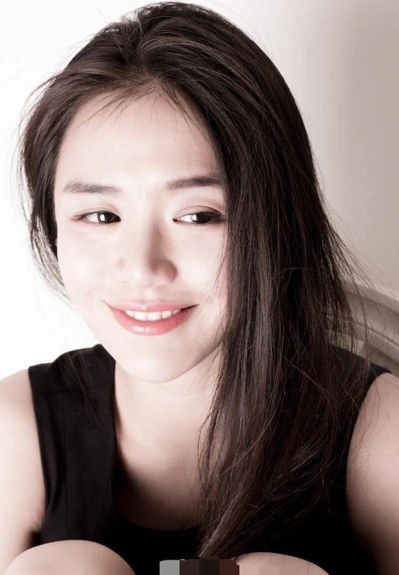 1.伊人久久大香线蕉AV一区美惊艳绽放