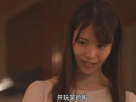 老阿姨AV的人生故事，从平凡到非凡，一段不为人知的传奇