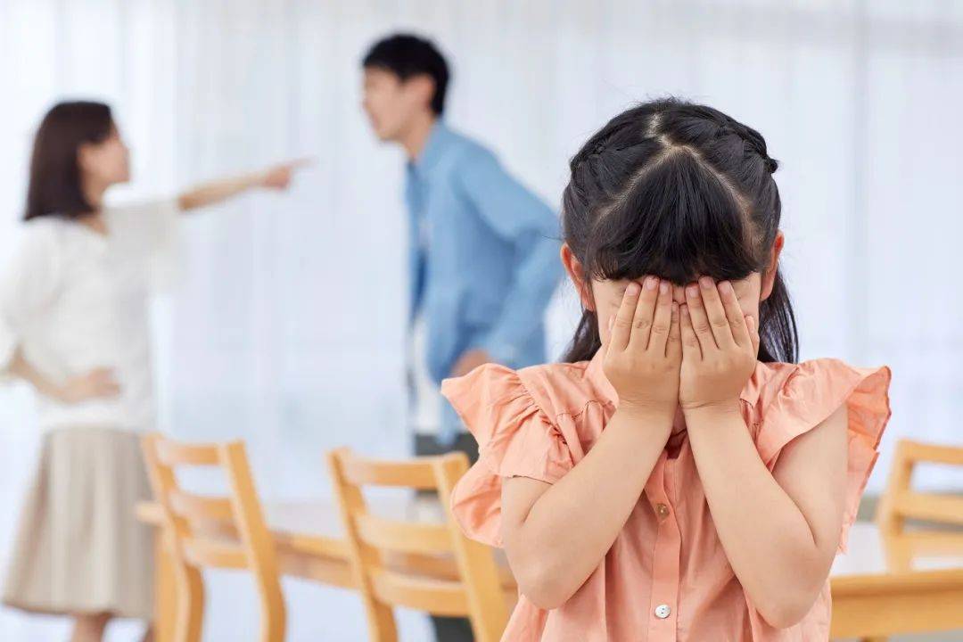学生一级A片引发热议，家长担忧影响，专家呼吁加强监管与教育