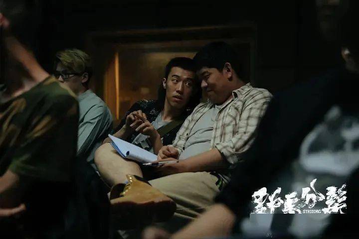 男同激情三级播放观看震撼上线，高清无码精彩呈现，深夜独享刺激体验