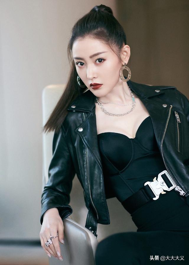 日韩A级毛片色欲舔蒂特黄，激情诱惑无限撩人，深夜独享视觉盛宴