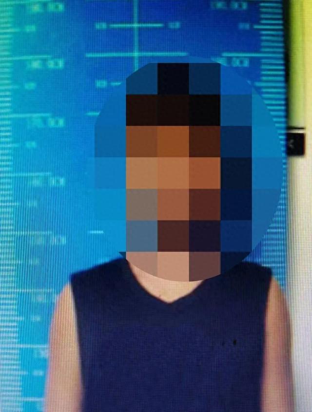 东北澡堂偷拍洗澡福利视频浜引发热议，网友呼吁加强隐私保护，严打违法偷拍行为