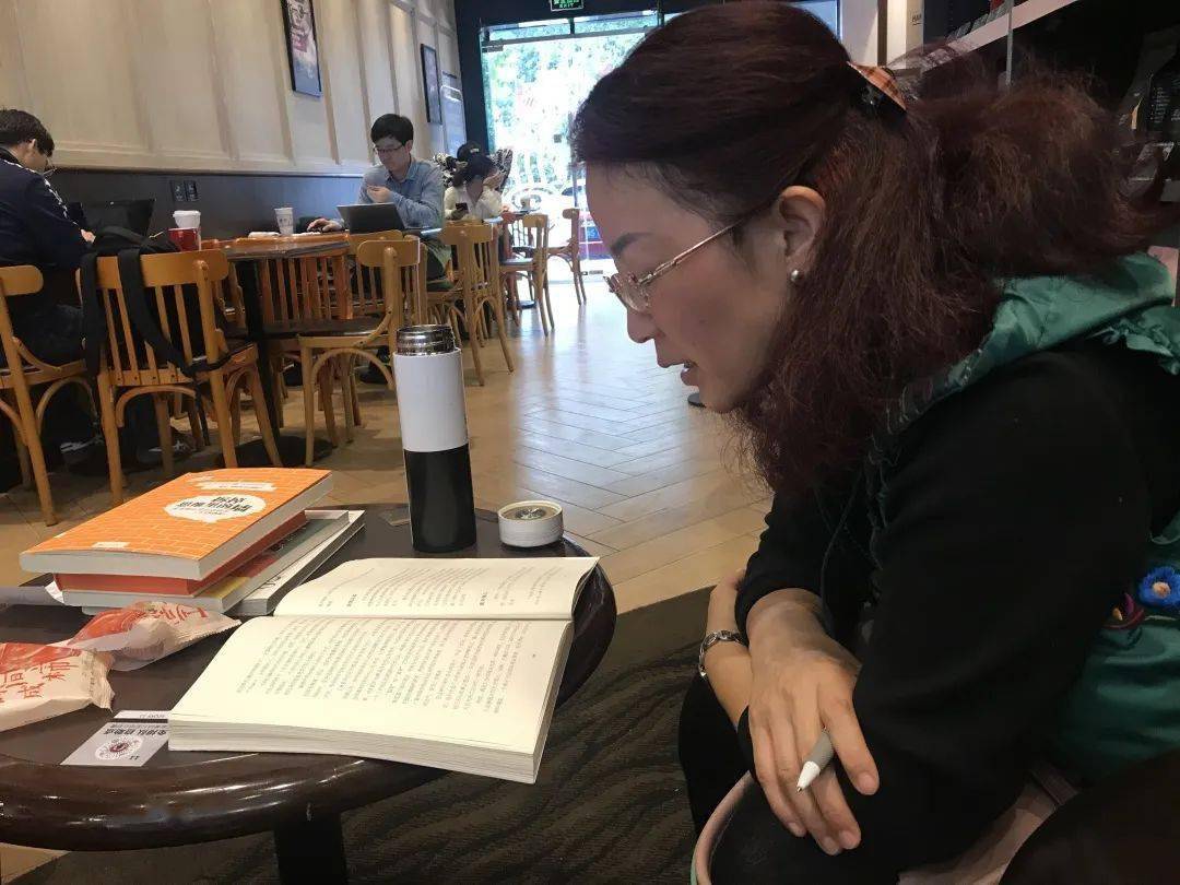 2.噜噜成人生活新趋势，解锁快乐密码，发现真实自我