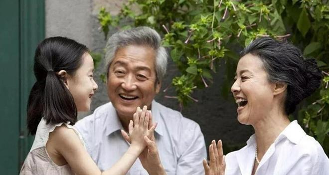 中国老人老太HD视频81精彩瞬间，温馨生活片段，珍贵回忆记录