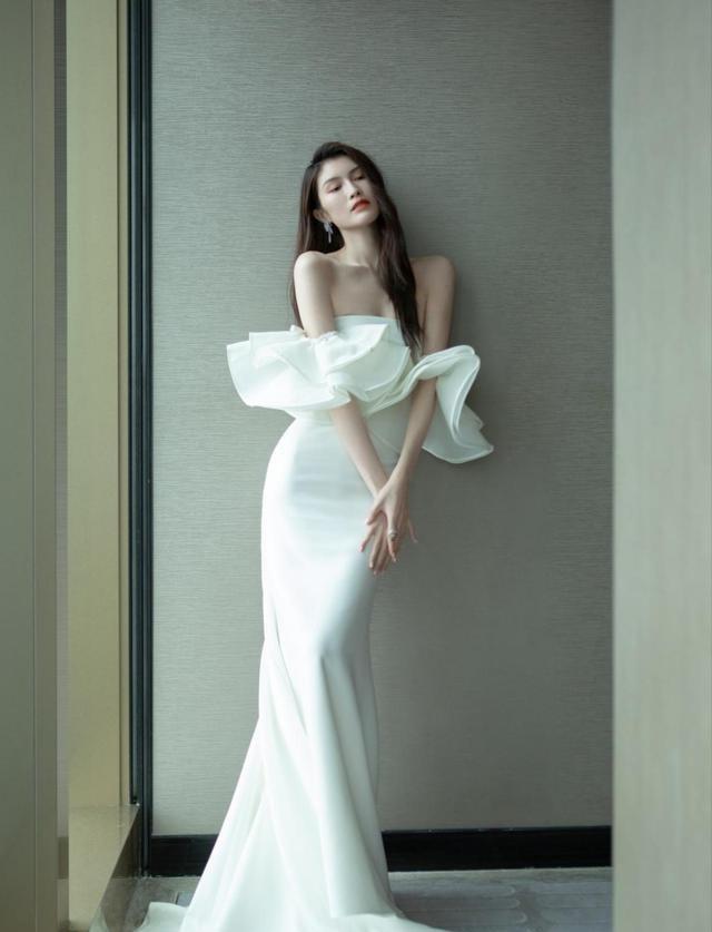 五月亚洲综合色久久久婷婷婷绽放,缤纷色彩,迷人风情,尽显独特魅力 五月亚洲综合色久久久婷婷婷绽放,缤纷色彩,迷人风情,尽显独特魅力