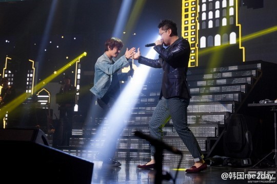 *熟女100部精选佳作，魅力无限，经典收藏不容错过*