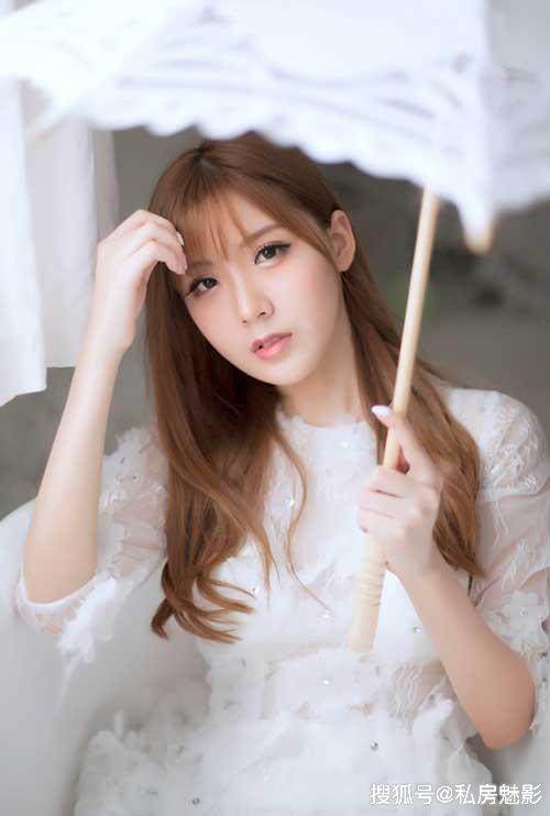 1.美女裸体私房照艺术写真集
