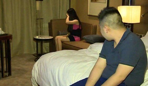"国产真实乱人偷精品浜，震撼剧情揭秘，深度剖析人性黑暗面"