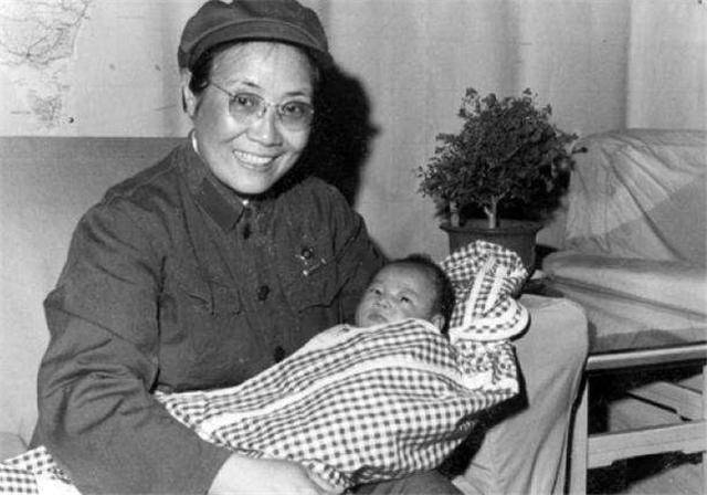 中国老太太HID浜的晚年生活,温馨故事,感人瞬间 中国老太太HID浜的晚年生活,温馨故事,感人瞬间
