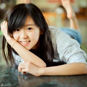 淫苞嫩妹绽放青春魅力，娇羞可人，纯欲交织惹人怜爱
