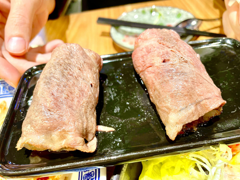 粗大肉大捧一进一出好爽让人欲罢不能，体验极致快感，享受激情瞬间