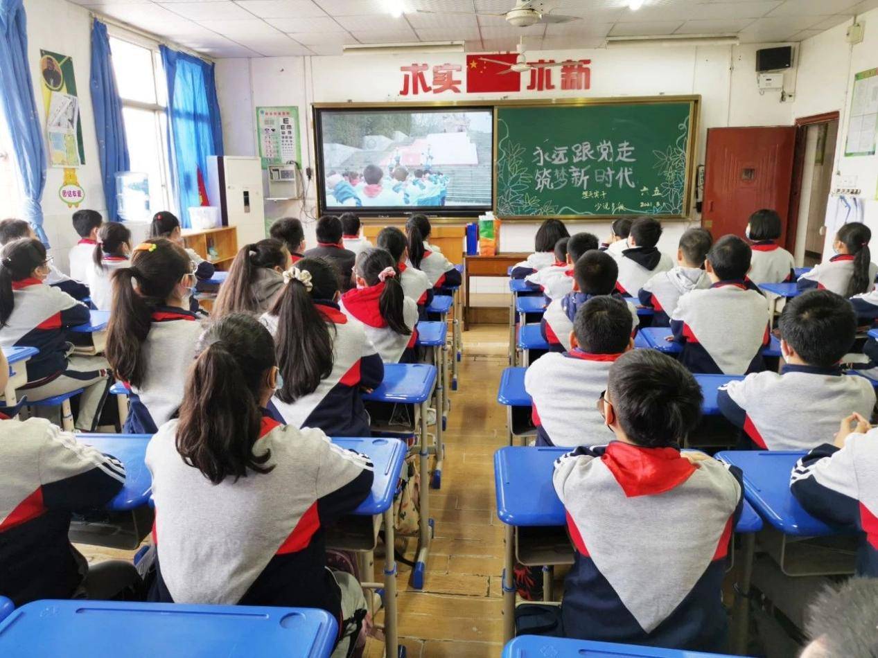 2.色婷婷AV一区二区三区大白胸，性感诱惑，高清无码，独家首发