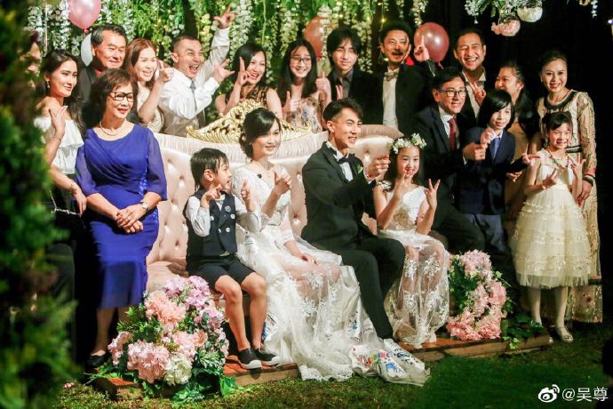 人妻爽妇女的诱惑生活，揭秘幸福秘诀，享受甜蜜婚姻时光
