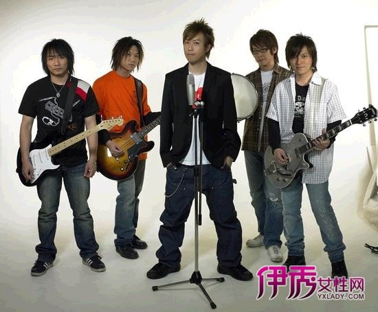 狠狠爱五月天伊人欧美音乐带来极致浪漫与激情，感受摇滚魅力，沉醉动人旋律