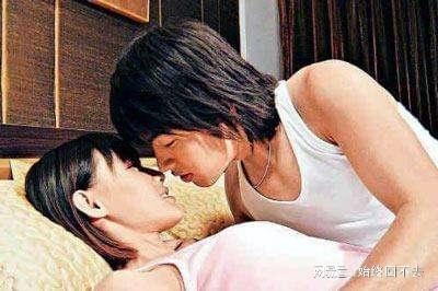 三级黄色男女床上交配浜引发热议，探讨情色内容边界，如何平衡创作自由与社会道德