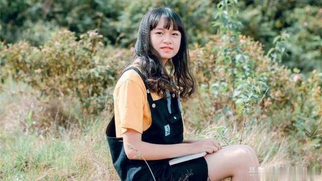 老妇人老熟女浜的优雅岁月，品味生活智慧，感受时光沉淀的美
