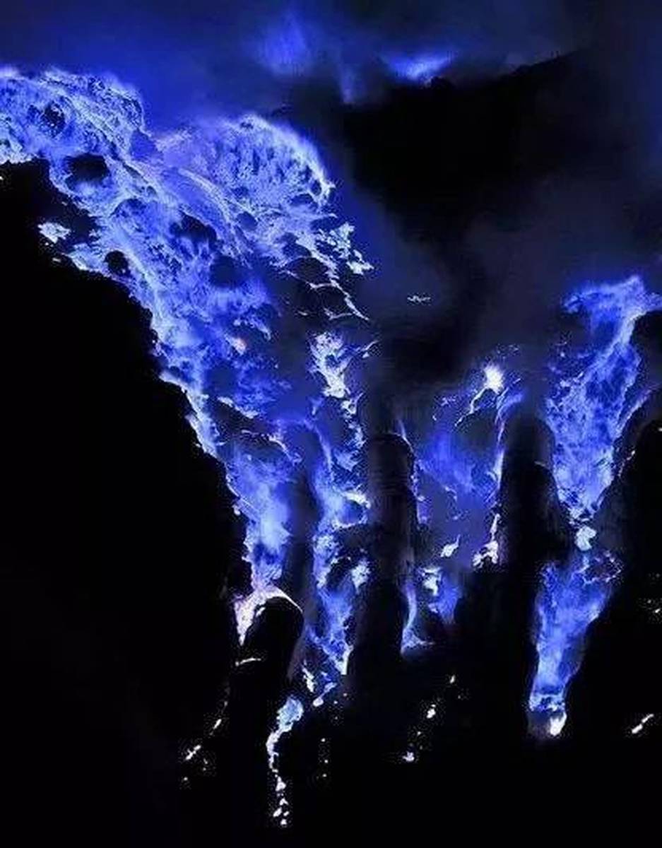 丁香五月激情四射视频欣赏，高清画面震撼人心，五月浪漫时刻不容错过