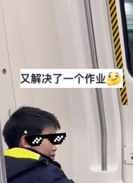 2.操朋友老婆视频流出，网友热议不断，当事人回应引关注