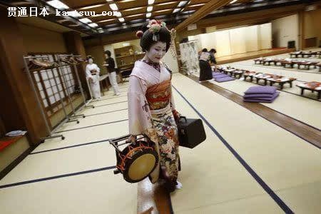 日本风情的艺术探索，传统与现代融合，独特美学体验