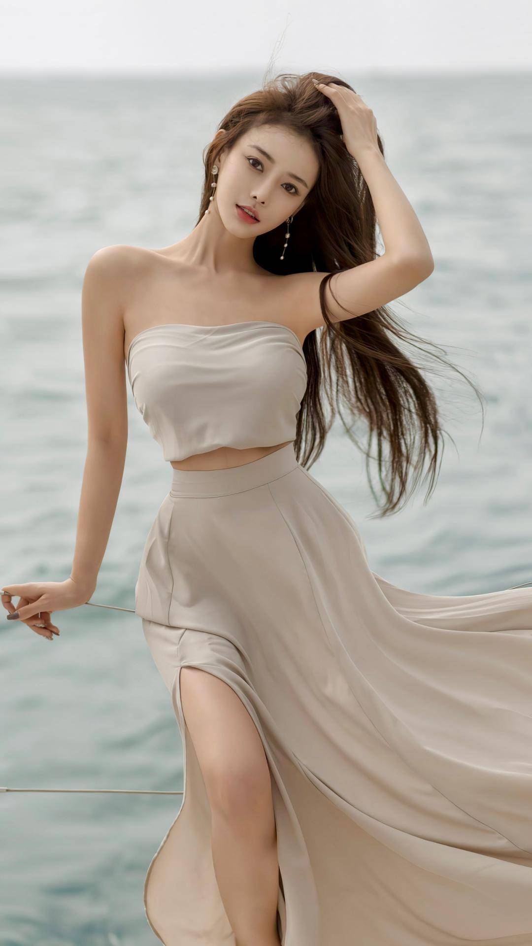 2.亚洲丰满少妇浜写真,性感魅力,迷人风情,独家拍摄