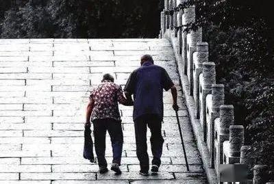 AV女主被虐最惨系列震撼揭秘，黑暗内幕触目惊心，人性底线遭践踏