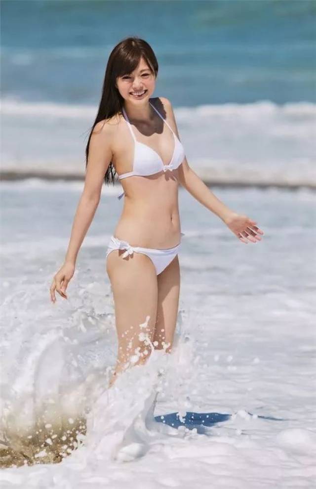 欧洲美女动交ZoZ0z风情，迷人瞬间，优雅魅力绽放