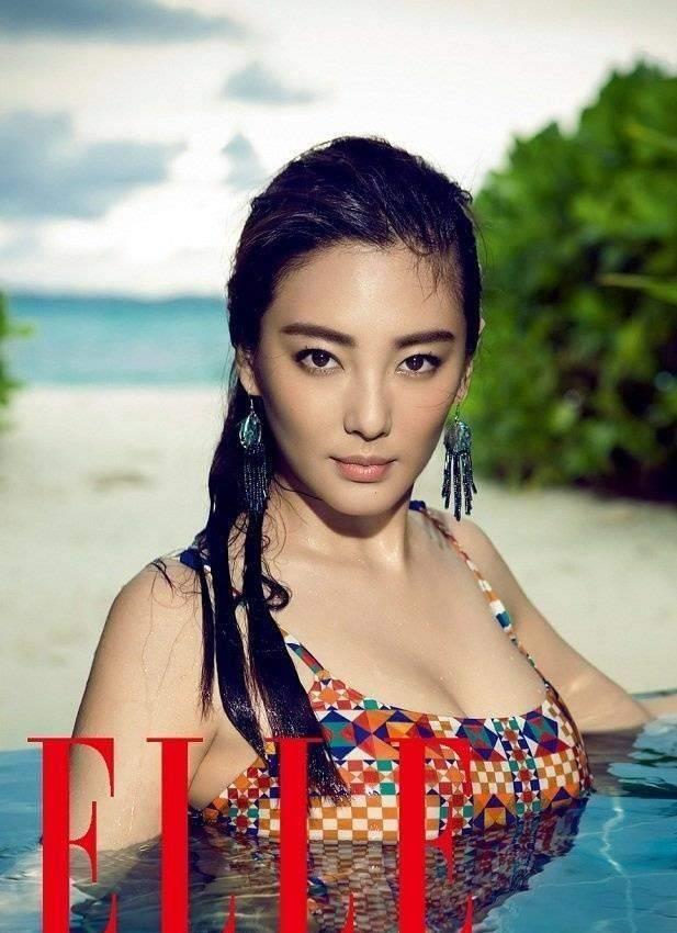 2.久久青青欧美亚洲，绽放独特魅力，探索异域风情，尽享视觉盛宴