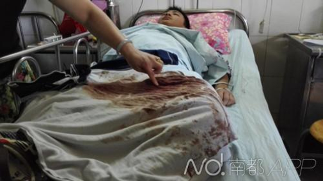 清纯女学生破苞出血浜引发热议，校园安全受关注，家长呼吁加强教育保护