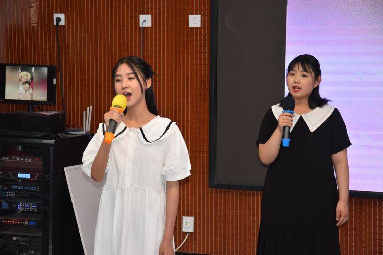 昭和日本免费一级片经典回顾，怀旧电影，昭和时代风情