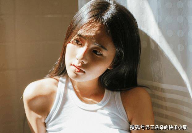 男生和女生一起看干逼下载的精彩内容，逗号，逗号，逗号，逗号