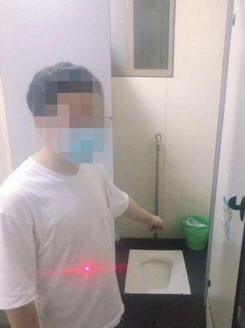 俄罗斯女厕偷拍HDXXX浜引发争议,涉事者被捕,视频遭全网删除 俄罗斯女厕偷拍HDXXX浜引发争议,涉事者被捕,视频遭全网删除