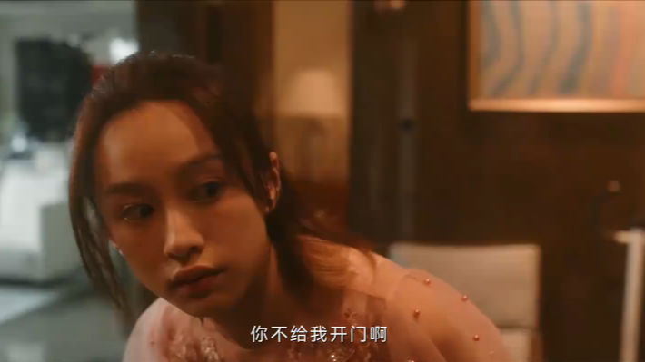 隔壁练瑜伽的人妻引发小区热议,温柔身姿背后藏着秘密,邻居们纷纷猜测真相 隔壁练瑜伽的人妻引发小区热议,温柔身姿背后藏着秘密,邻居们纷纷猜测真相