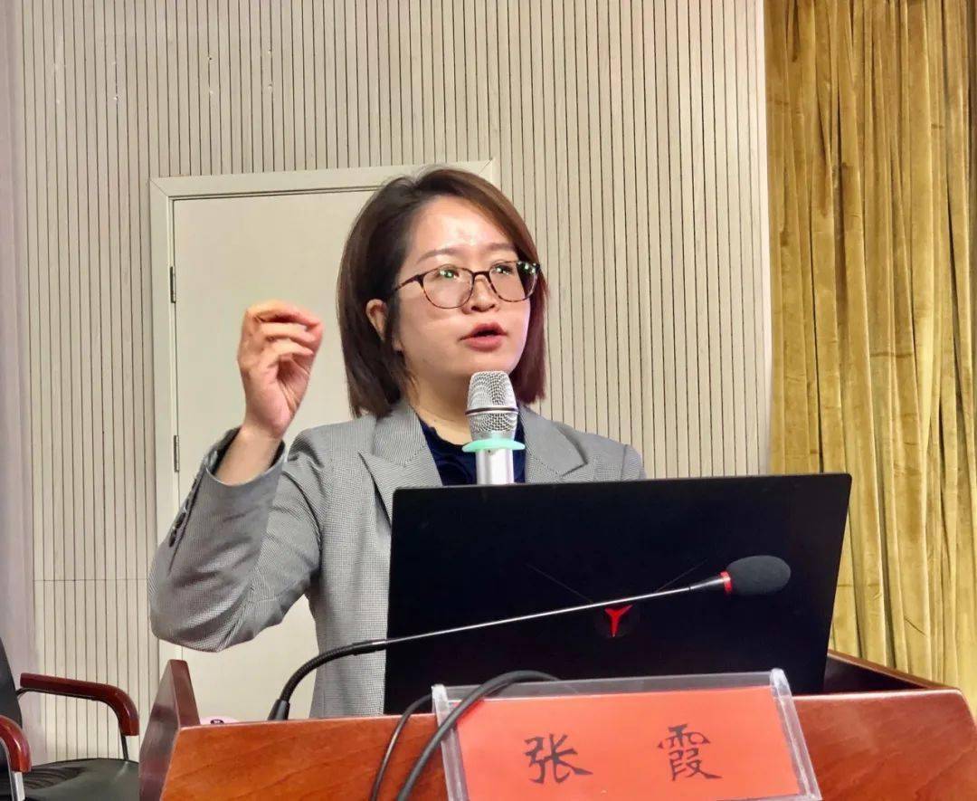 熟妇张霞性囗交故事，揭秘她的隐秘欲望，探索熟女性感魅力