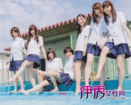 校园青春之AV绽放青涩年华，谱写懵懂恋曲，定格青春光影