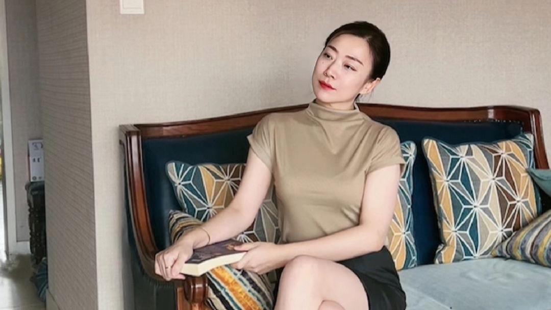 2.性感老阿姨的优雅生活，精致穿搭，自信态度