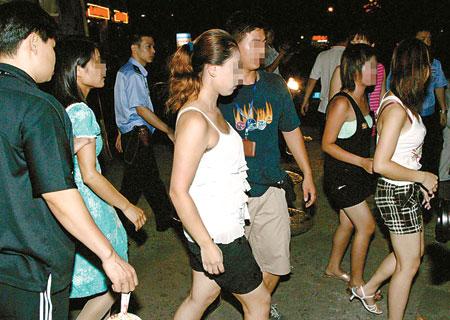 *99嫖妓现象调查,社会影响分析,道德与法律探讨* *99嫖妓现象调查,社会影响分析,道德与法律探讨*