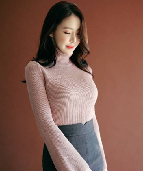 中国熟女老女人图片欣赏，优雅气质写真，展现成熟女性魅力