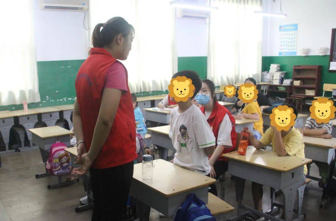 12~14学生毛片浜青春成长故事，校园生活点滴，友情与梦想交织