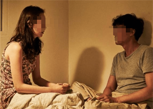 2.强伦人妻一区二区爱恨交织，欲望深渊，伦理边界模糊，人性考验