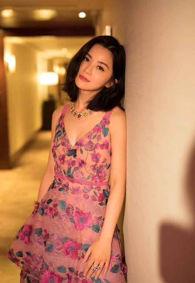 岳妇伦丰满69ⅩXXX毛片浜引发热议，网友热议其内容尺度，专家提醒注意健康观影