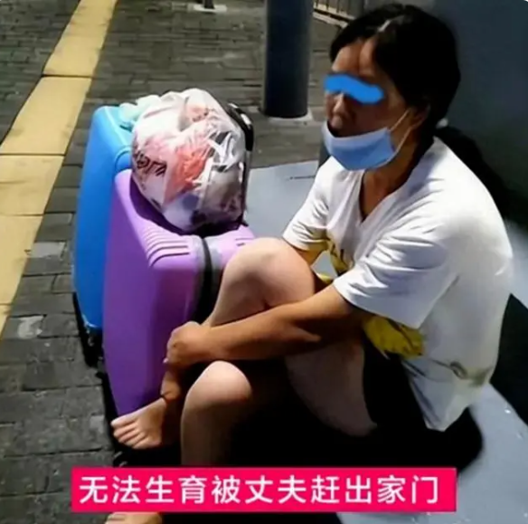 妇女撒尿正面视频引发热议，探讨女性隐私保护，关注社会道德底线