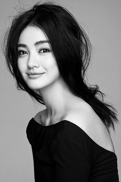 中国11岁浜童星成长故事，演艺生涯精彩瞬间，未来之星闪耀舞台