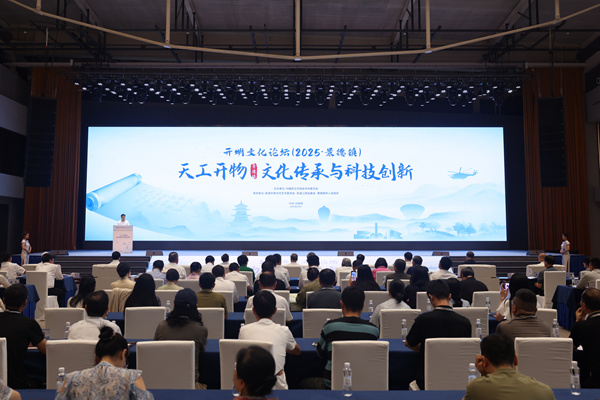 亚洲电影久久绽放独特魅力，探索多元文化，感受经典与创新交融