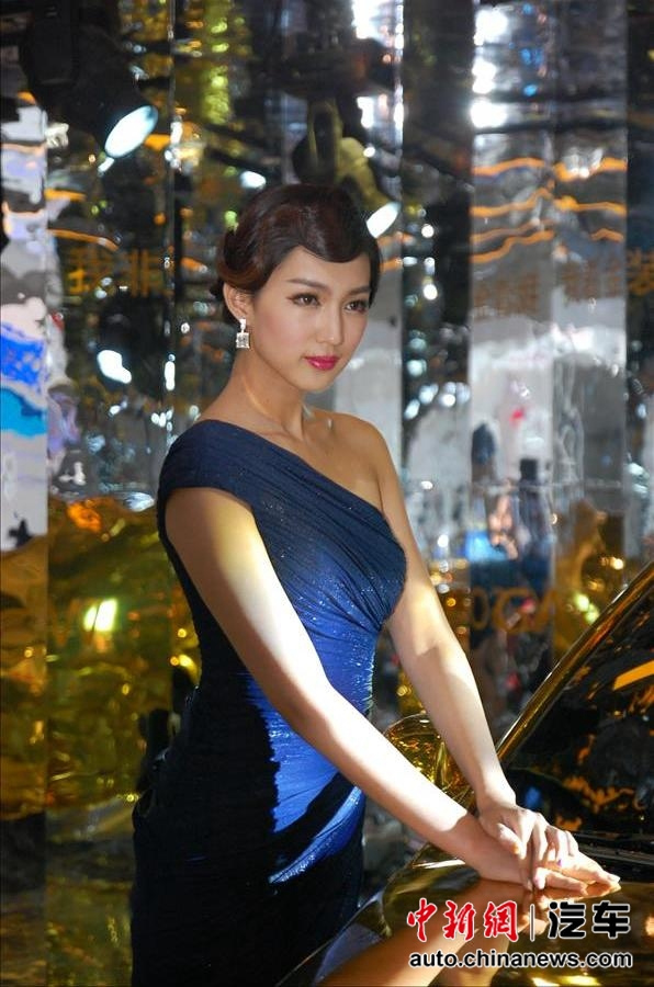 2.Ciese熟女老女人HD，优雅风韵，岁月沉淀，成熟魅力绽放荧幕