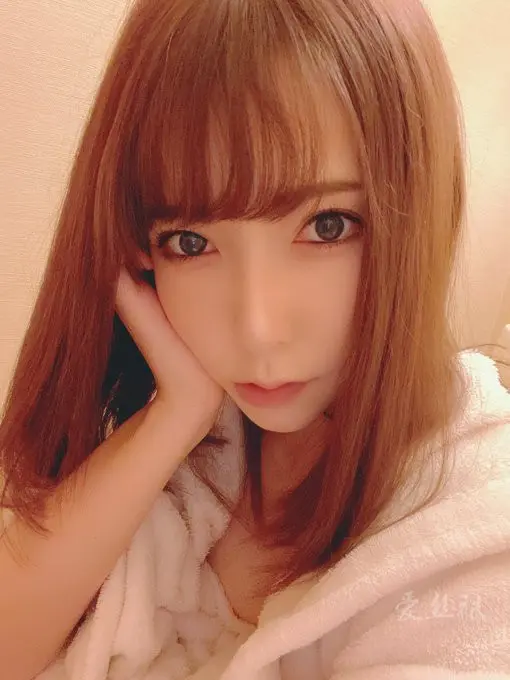 一本久久精品一区二区波多野结衣，经典作品回顾，高清画质收藏必备，重温女神魅力时刻