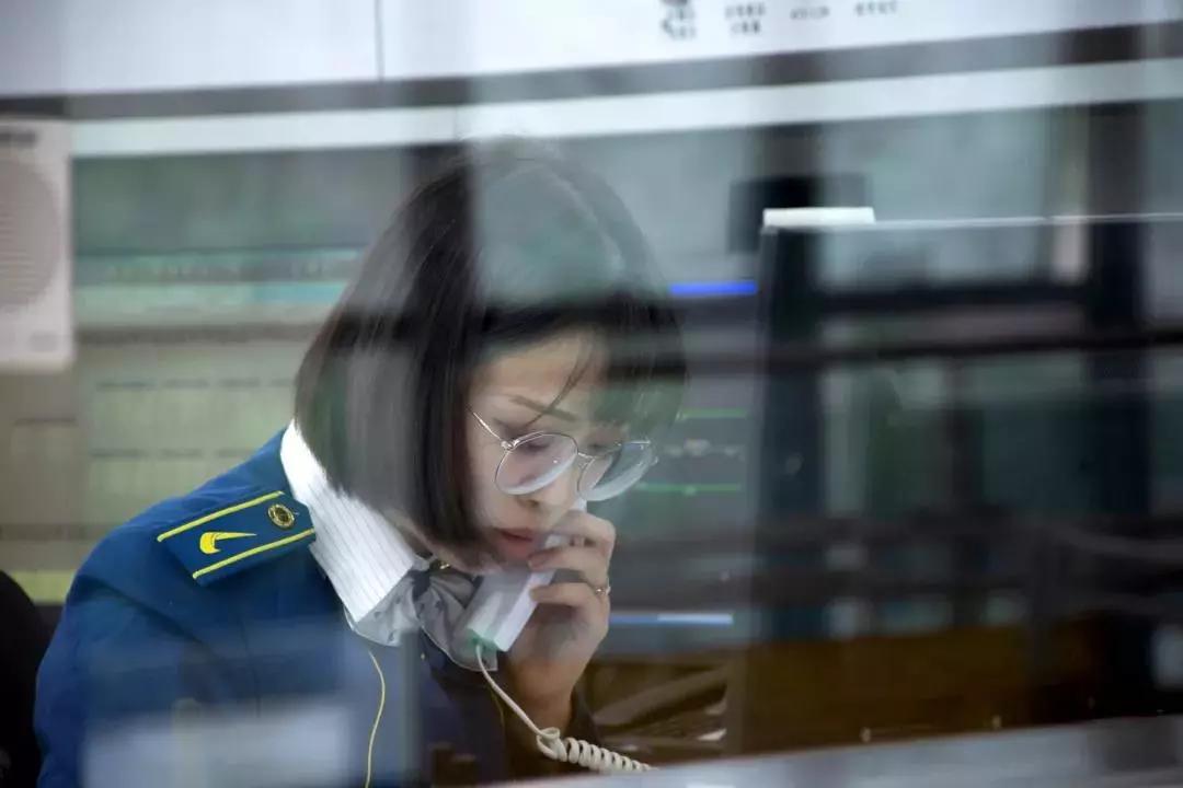 熟妇x88AV浜的诱惑与激情，探索熟女魅力，揭秘成人影片背后的故事