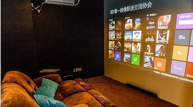 宅男宅女午夜在线播放精彩不断，畅享深夜影院，独享高清无广告